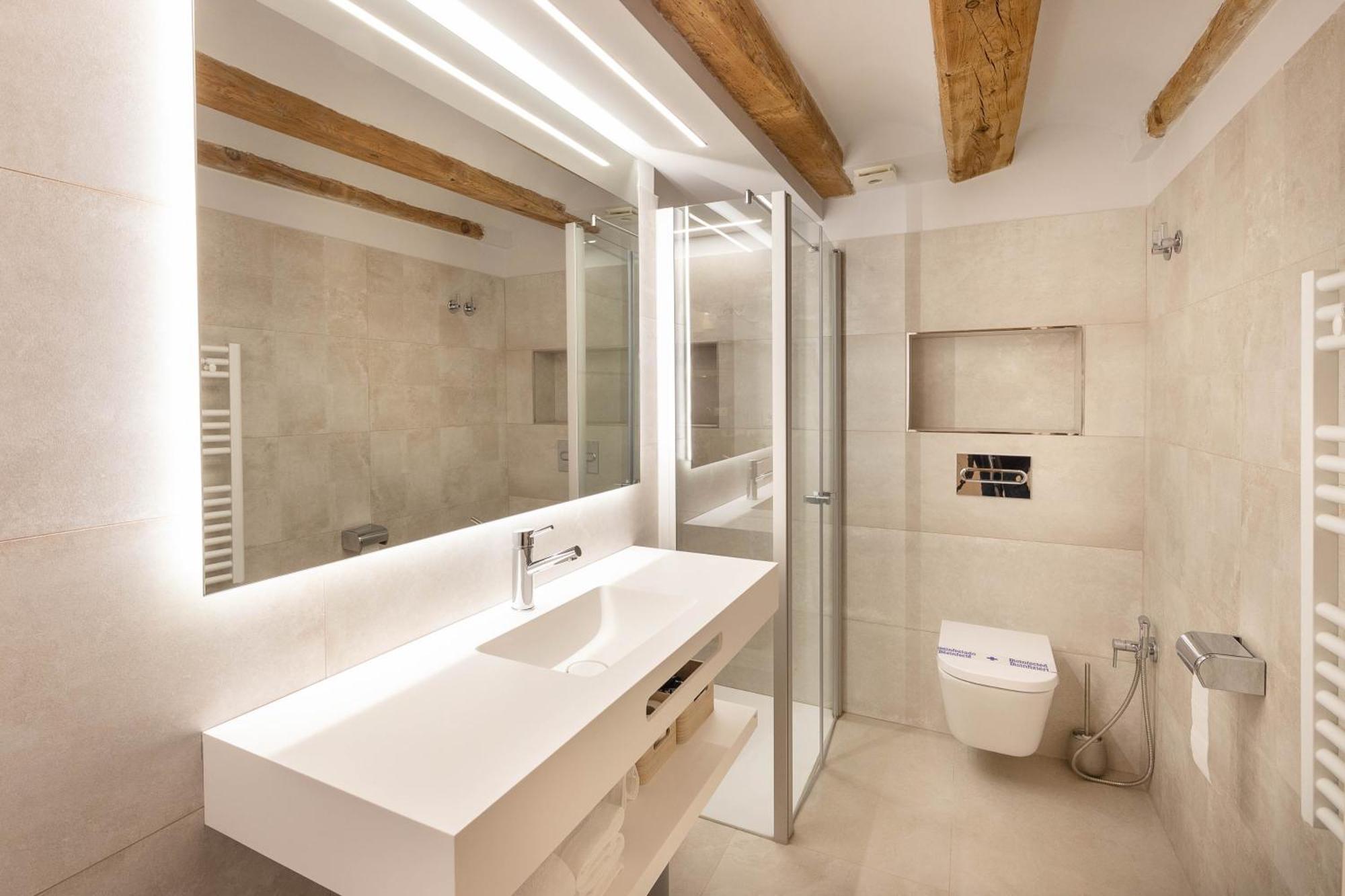 C&C Apartments Фигерас Экстерьер фото