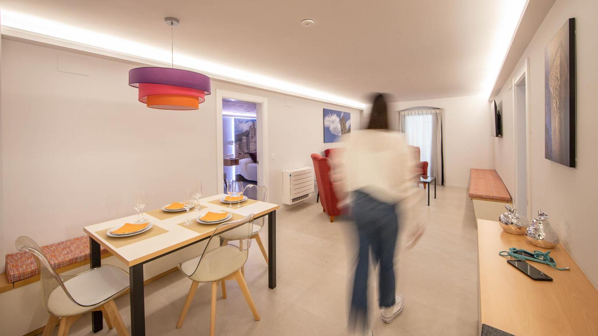 C&C Apartments Фигерас Экстерьер фото